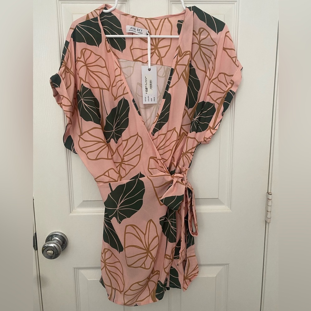 NWT Ava Sky | Fighting Eel Kalo wrap romper. Size XS. Retail $158